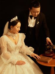 -角色婚纱摄影(中心店)