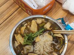-柳州肥姨妈大骨螺蛳粉(江宁万达店)
