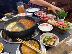 -沸炉重庆老火锅(军事博物馆店)