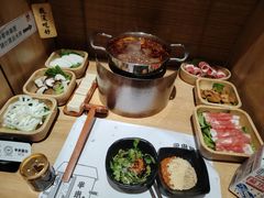 -独食火锅·半米屋台(直营总店)