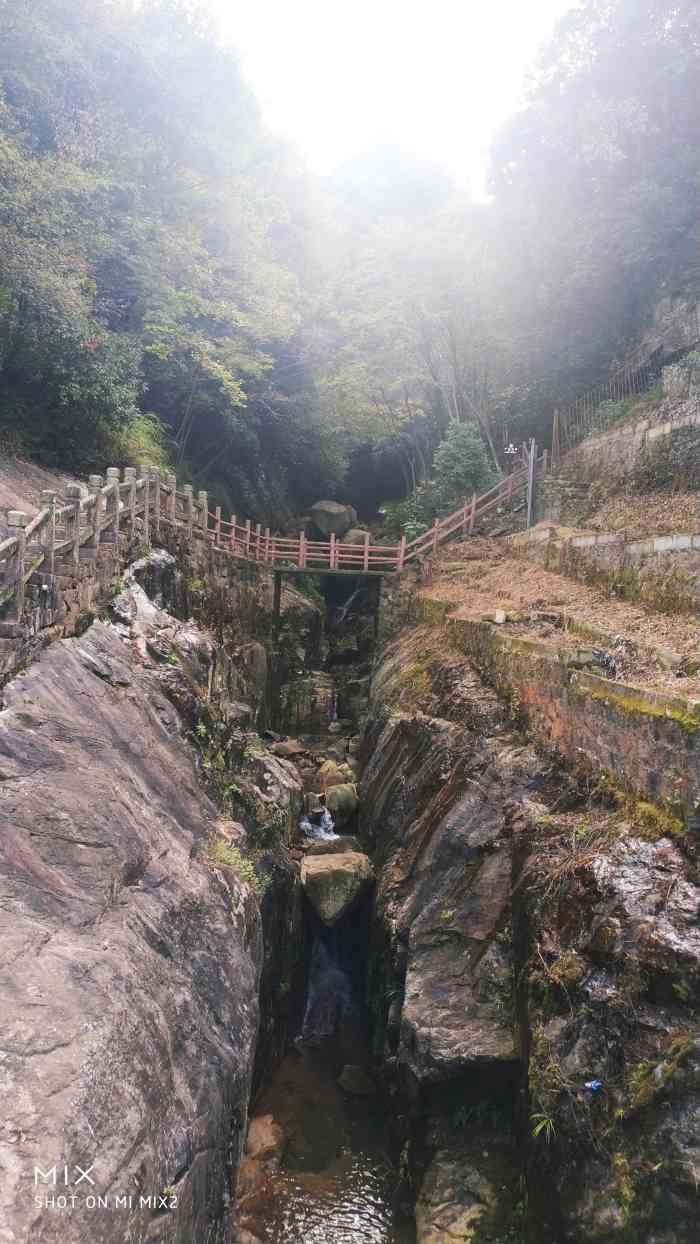 安徽铜锣寨"风景还是很不错的,体力好的很快能爬完-大众点评移动版