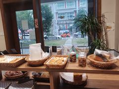 -沁屋面包店(人民东路店)