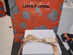 -CELINE(尚嘉中心店)