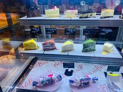 面包甜点陈列柜-野上麦田(中贸广场店)