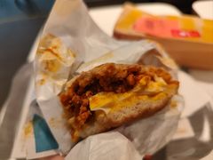 -麦当劳(上海虹桥站30B检票口楼上)