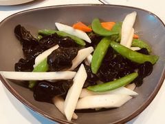 甜豆云耳炒山药-鹿港小镇(金虹桥国际中心店)