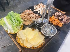 -蘑统田下·野生菌火锅
