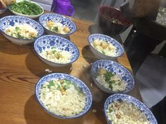 -牛八宝桂林米粉(八里庄店)