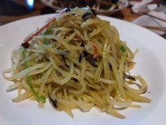 椒蒿土豆丝-胖老汉椒麻鸡清真新疆菜(西御街店)