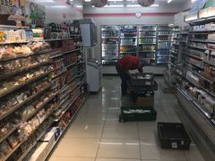 -711便利店(万柳中路店)