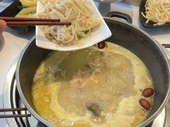 -汤宴·参须肚包鸡(南京路店)
