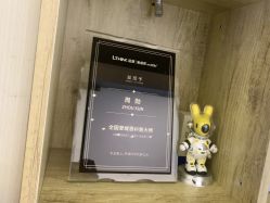 -More摩尔医美の注射线雕光电中心