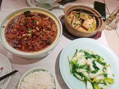 -荷花亭·湖北融合菜(中商广场店)