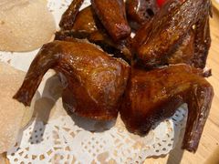 秘制脆皮乳鸽-避风塘·金牌店·夜宵(金玉兰店)