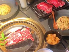 -铭牛烧肉·和牛海鲜自助(高新月牙湖店)