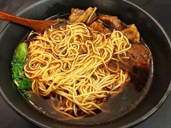 精品牛肉面-贡梅老面馆·蟹粉面·无锡特色小吃(南长街主推店)