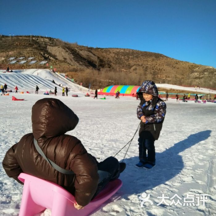 流平寺滑雪场图片