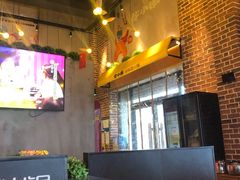 -牛小嫩串串火锅(老国贸总店)