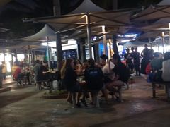 -东海岸人工湖美食村