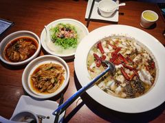 -鱼亨小鲜酸菜鱼(大信店)