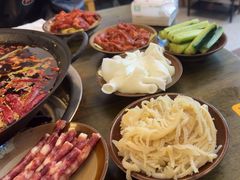 -黄潇洒老火锅(九眼桥宏济巷店)