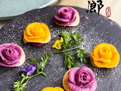 桂花双色玫瑰-唐廊烤鸭店(工体店)