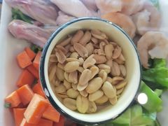 -鑫渔港海鲜本地菜·山海关浑锅(东戴河店)