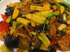 -伊兰麒兰馨园·川菜·清真馆(339电视塔店)