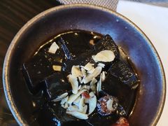 -大中华希尔顿酒店-念自助餐·嗨啤·小龙虾