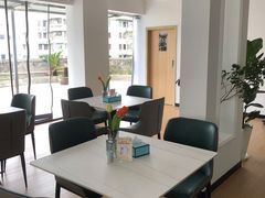 -希岸·轻雅酒店(广州白鹅潭艺术中心花地湾地铁站店)