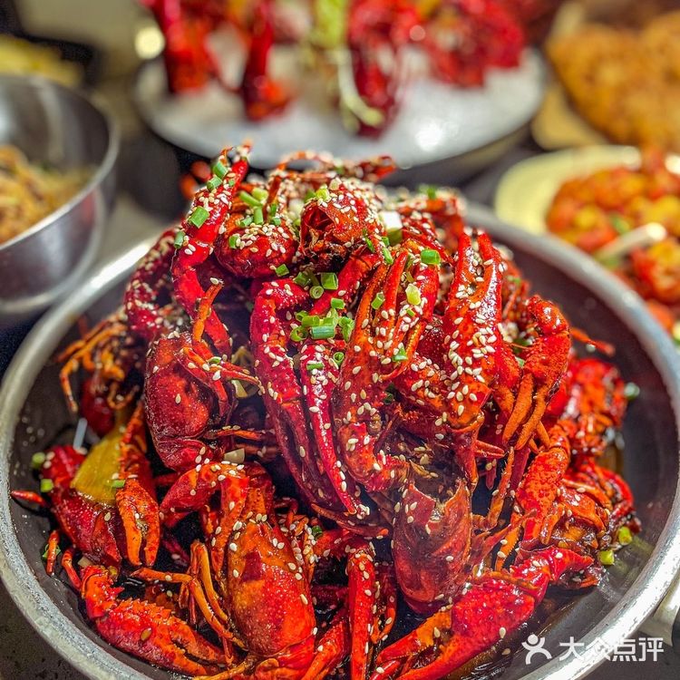 武汉｜想一百个夏天文案，都不及一顿小龙虾💗