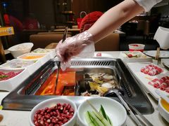-海底捞火锅鲜切牛肉主题店(长寿路店)