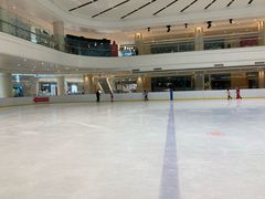 -陈露国际冰上中心(天津嘉里汇店)