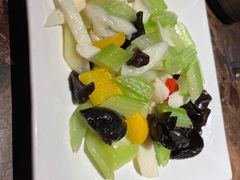 西芹鲜果炒百合-京味斋·北京烤鸭(华威桥北工大店)