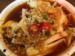 -炉小二铜锅牛蛙•川湘菜(三里屯店)
