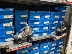 -Adidas(东荟城店)