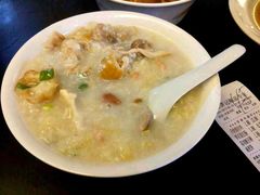 荔湾艇仔粥-伍湛记 · 广州老字号(龙津中路店)