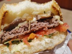 -The Habit Burger Grill 哈比特汉堡(爱琴海店)
