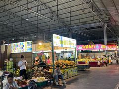 -曼阁市场水果批发市场