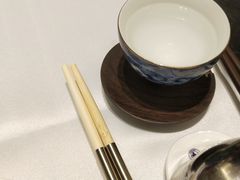 -红鼎豆捞·非遗鲍皇汤火锅(宝丰路店)