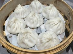 -莱莱小笼·乔艾