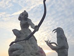 -巴陵广场