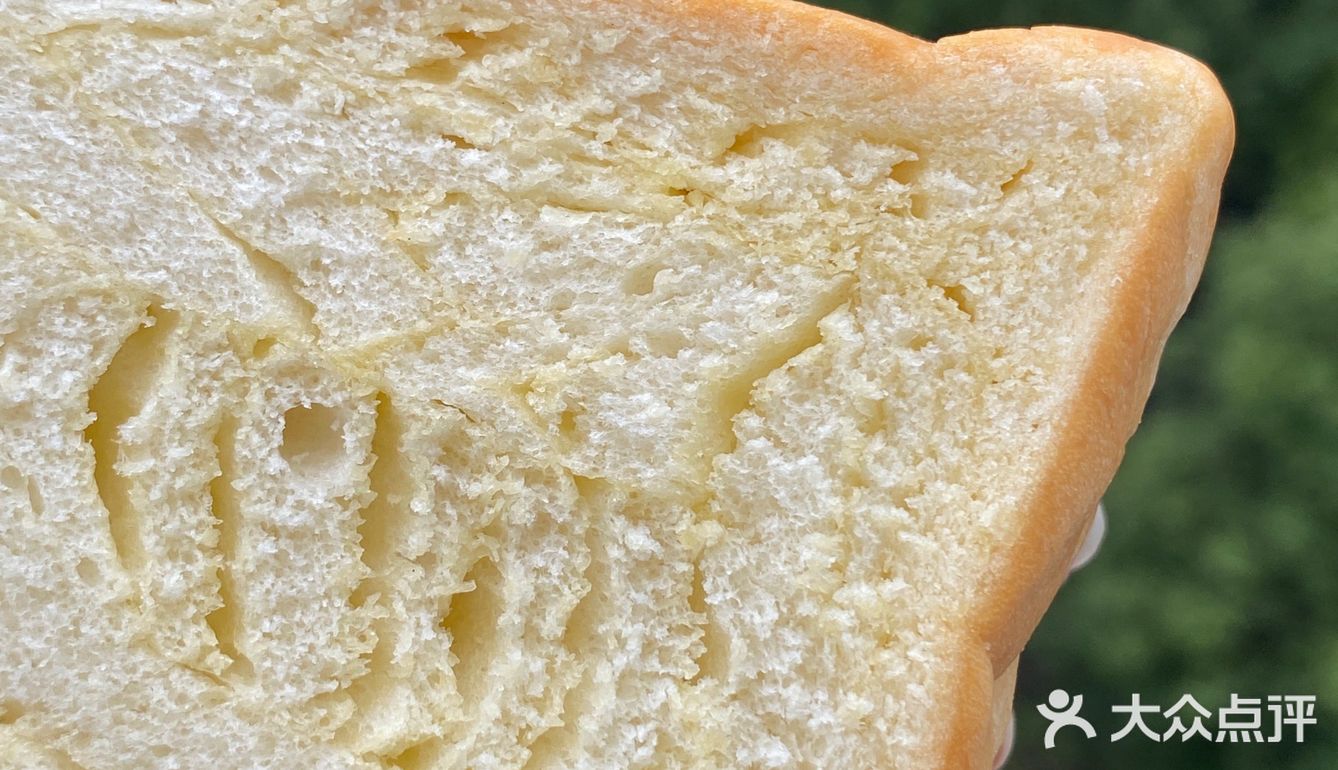 和板砖一样厚的吐司🍞据说是爸爸糖平替
