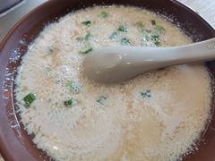 吃完心里美滋滋的咸豆浆-桐香园小笼包(百井坊巷店)