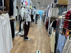 -优衣库(上海颛桥万达广场店)