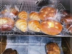 -沁屋面包店(人民东路店)