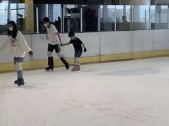 -冠军冰场CHAMPION RINK(百联又一城店)