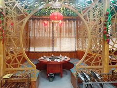 -袁小二大东北铁锅炖(吉祥村总部)