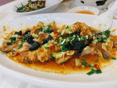野生椒榄角蒸鱼头-清心鸡沙田乳鸽店·非遗传承(粤垦路店)