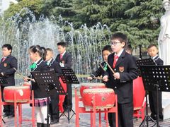 -上海市民办金苹果学校